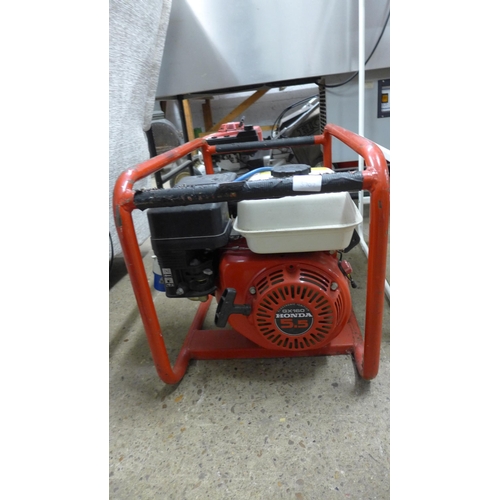 5244 - A Honda GX160 5.5 petrol powered generator