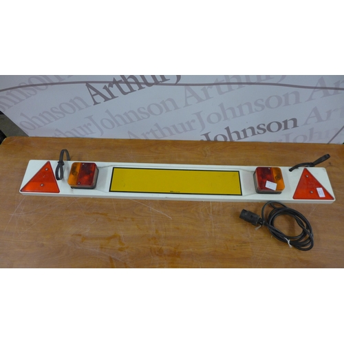 5249 - A 4ft trailer board with lights