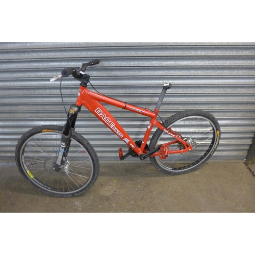 5195 - A Base Bikes SJ26 aluminium framed front suspension Hardtail mountain bike with Marzocchi Bomber hyd... 