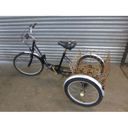 5196 - A Viking Trike with attached rear basket *Police repossession