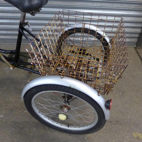 5196 - A Viking Trike with attached rear basket *Police repossession