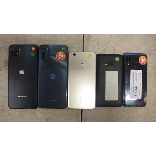 5114 - Five unlocked smartphones including a Microsoft Lumia 535, a Samsung Galaxy A40 and a Huawei, Motoro... 