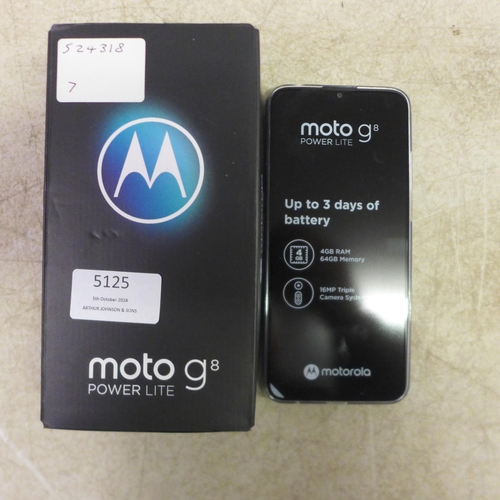 5125 - A Motorola XT2055-1 Moto G8 power-lite smartphone with box and charger - little use