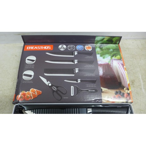 5128 - An EREASTHQS six piece knife set