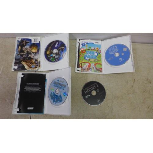 5132 - A quantity of Nintendo DS games including Resident Evil, Iron Man 2, Indiana Jones and X-Men and Nin... 