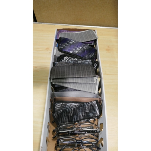 6068 - Large quantity of Fgx Reading Glasses and cases (337-141-150) *This lot is subject to Vat