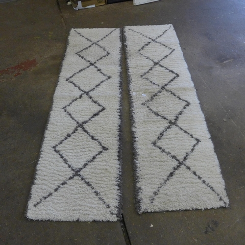 5318 - Two shagpile rugs - 24