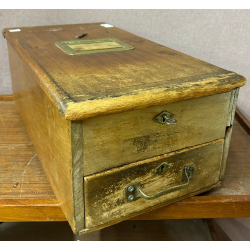 317 - A Victorian mahogany cash drawer