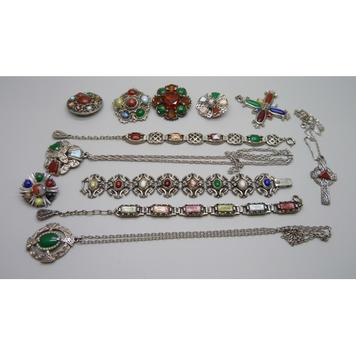 1011 - Scottish jewellery - bracelets, pendants and brooches