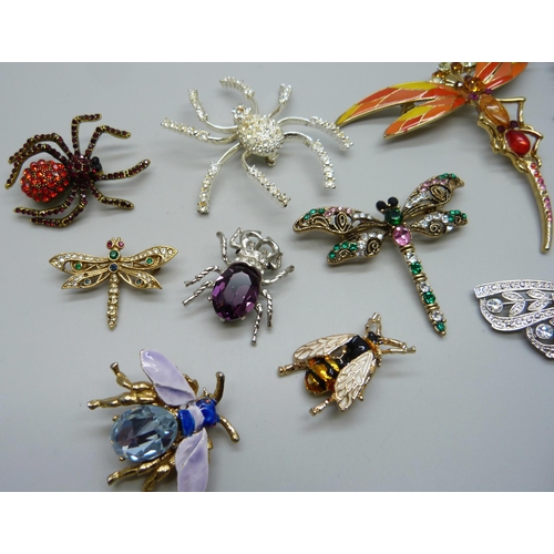 1013 - Eleven spider and insect brooches