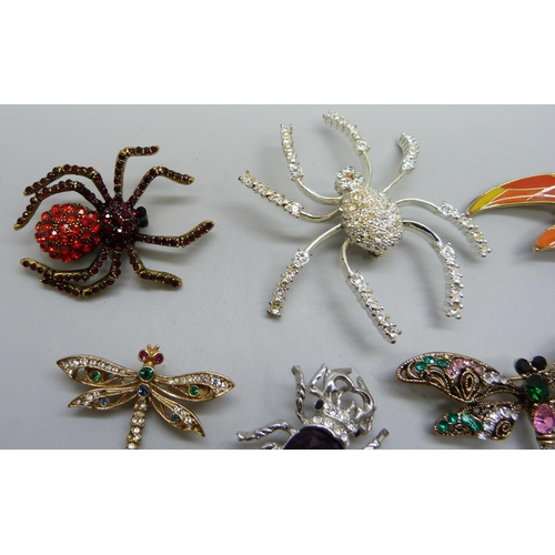 1013 - Eleven spider and insect brooches