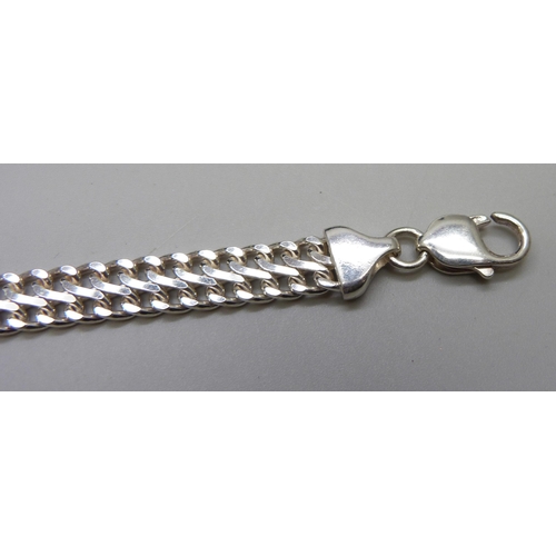 1020 - An Italian silver bracelet, 21g, 20.3cm