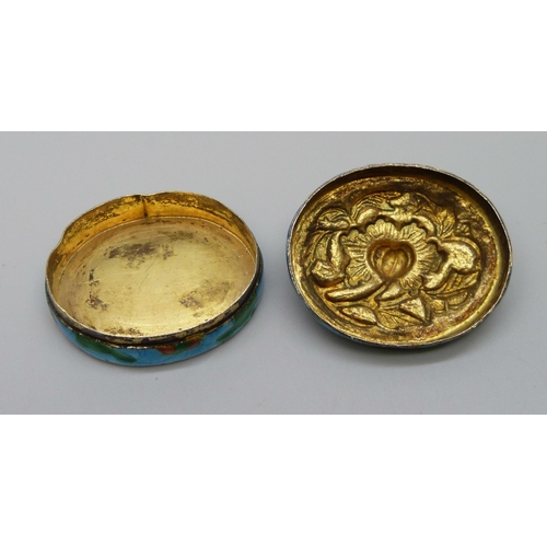 1036 - A Chinese silver gilt and enamel pot, and a brass Chinese buckle decorated with dragons, 9 x 5.5cm