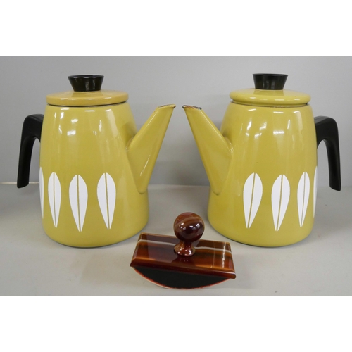 1064 - Two Catherine Holt retro coffee pots and an agate ink blotter