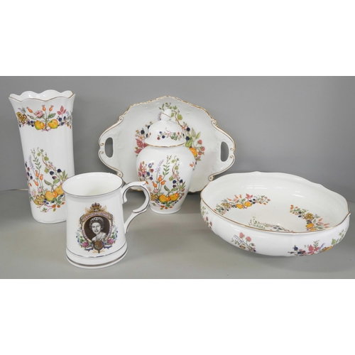 1085 - A collection of china including Aynsley Somerset jar, vase, dish and fruit bowl, a Hammersley fine b... 