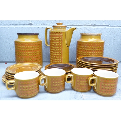 1096 - A collection of Hornsea Saffron china **PLEASE NOTE THIS LOT IS NOT ELIGIBLE FOR IN-HOUSE POSTING AN... 