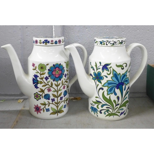 1123 - Five retro Midwinter coffee pots **PLEASE NOTE THIS LOT IS NOT ELIGIBLE FOR IN-HOUSE POSTING AND PAC... 