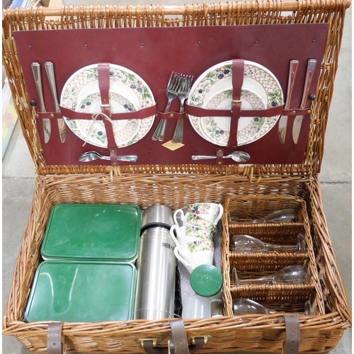 1135 - An Amberley wicker picnic basket with contents **PLEASE NOTE THIS LOT IS NOT ELIGIBLE FOR IN-HOUSE P... 