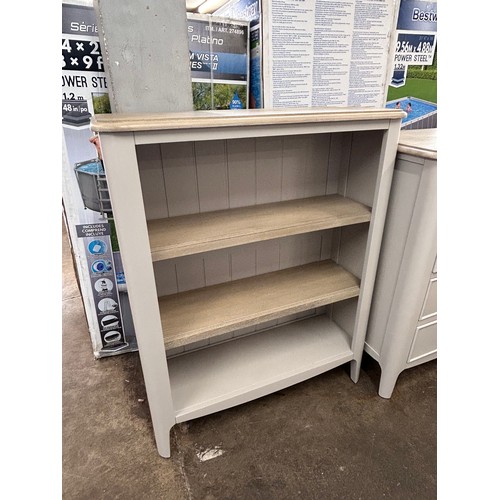 3153 - Lydford low bookcase