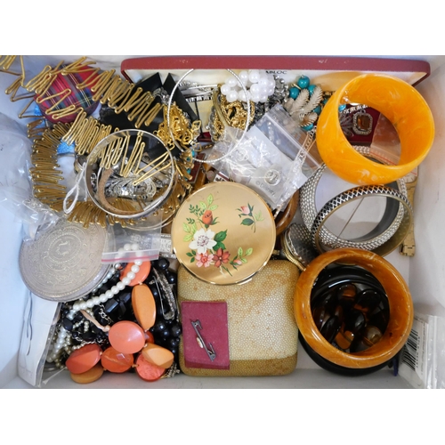 692 - A box of costume jewellery