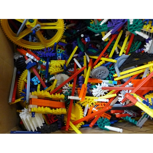 733 - A collection of K-Nex with some instructions