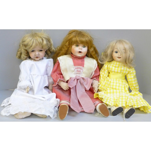 757 - Three vintage dolls