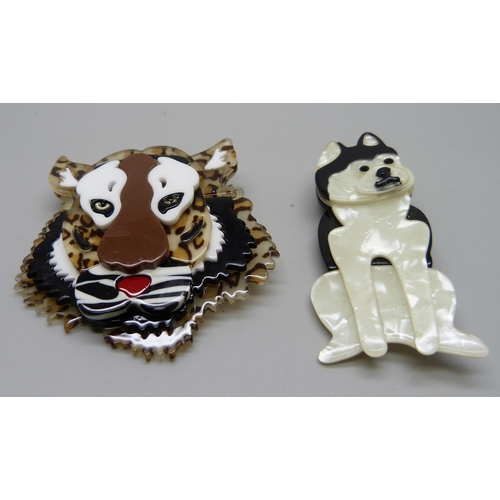 869 - Two Art Deco style brooches, Tiger & Husky