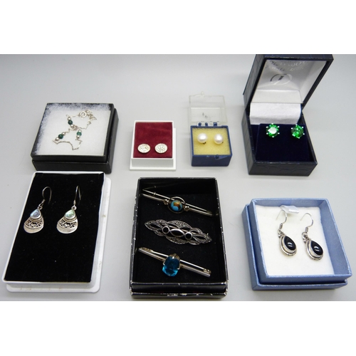 872 - Silver jewellery - five pairs of earrings, a bracelet and three brooches