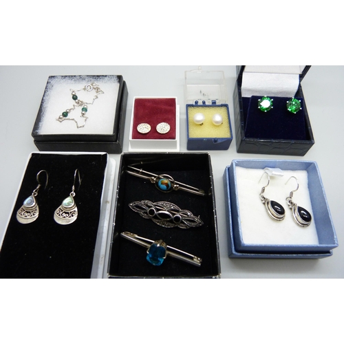 872 - Silver jewellery - five pairs of earrings, a bracelet and three brooches