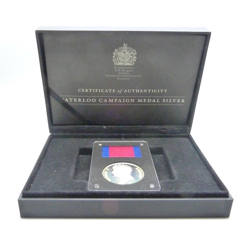 886 - The Waterloo Campaign Commemorative Medal, .925 sterling silver, boxed & with certificate