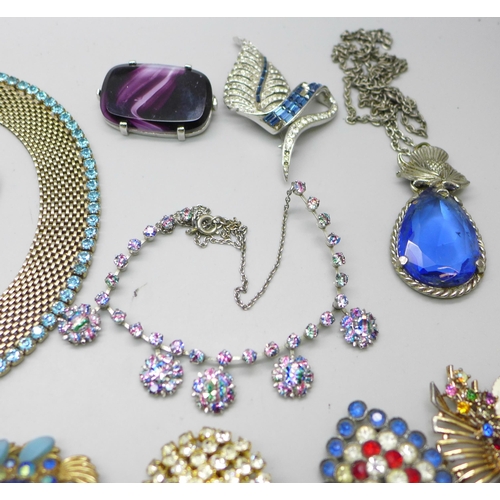 892 - A collection of paste set costume jewellery