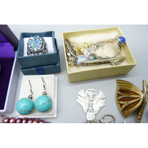 905 - A collection of costume jewellery and silver jewellery including a silver Malcolm Gray bangle, silve... 