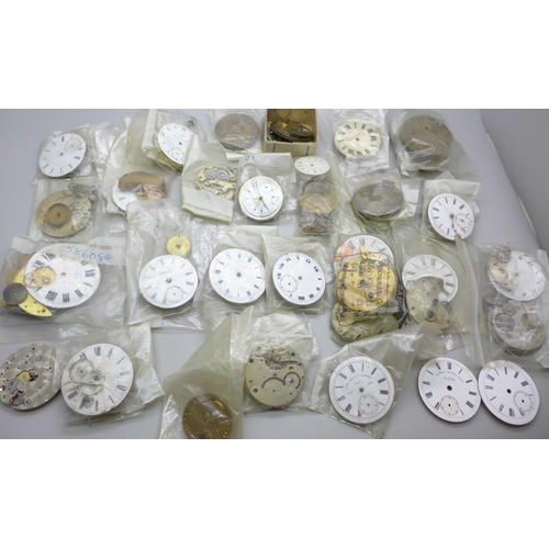 910 - A collection of pocket watch movements, a/f (1.6kg)