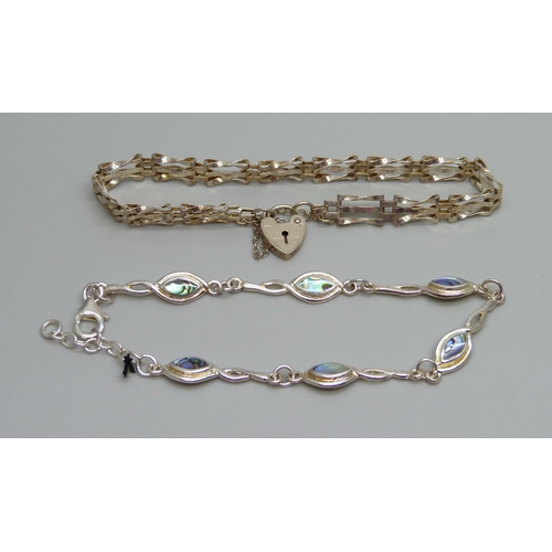 927 - Two silver bracelets, 11g