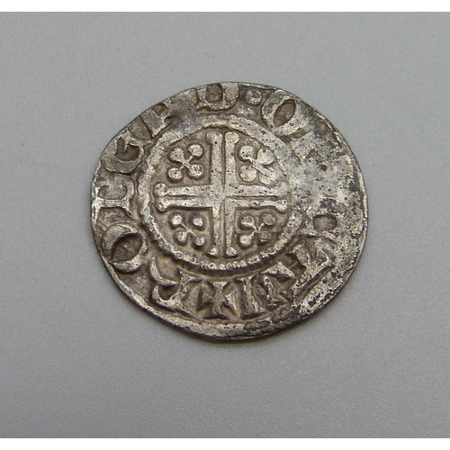 936 - A King John silver penny (1199-1216) Northampton mint, Moneyer Roger