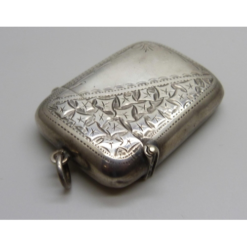 970 - A silver vesta case with engraved decoration, Birmingham, 1904