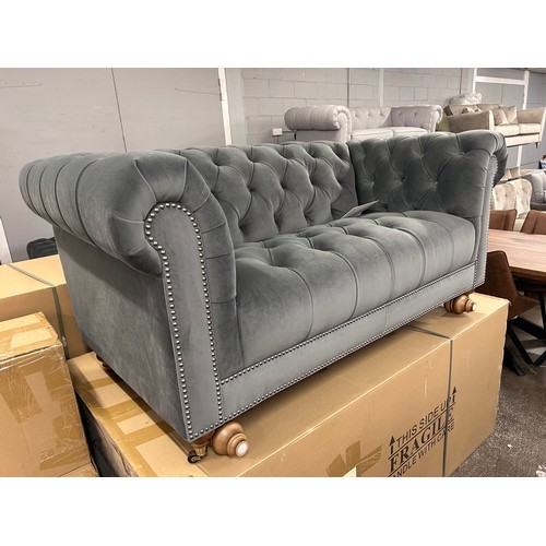 3105 - A Buckingham 2 seater in Pewter *This lot is subject to VAT