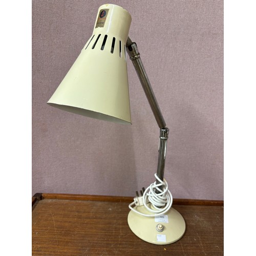 326 - A Pifco anglepoise desk lamp