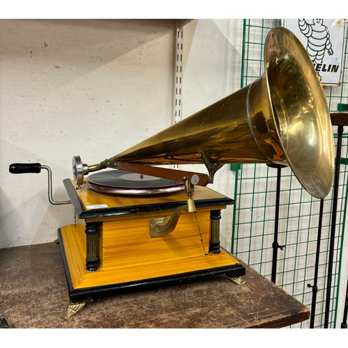 336 - A HMV gramophone