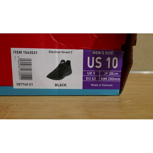 6234 - Puma Soft Foam black trainers, size UK 9 (335)  *This lot is subject to Vat