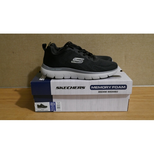 6235 - Skechers memory foam trainers, size UK 8 (335)  *This lot is subject to Vat