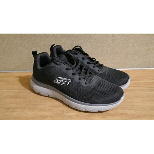 6235 - Skechers memory foam trainers, size UK 8 (335)  *This lot is subject to Vat