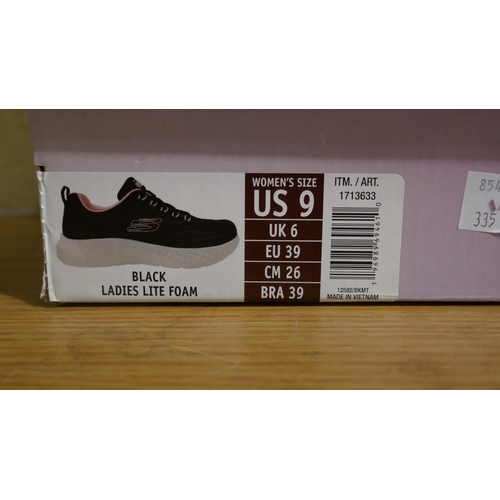 6238 - Skechers Lite foam air cooled memory foam trainer, size UK 6 *This lot is subject to Vat