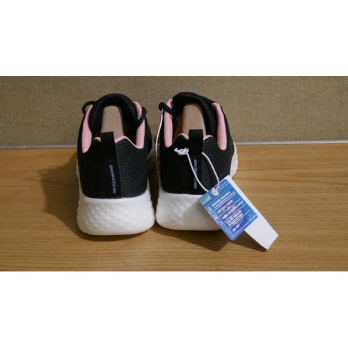 6238 - Skechers Lite foam air cooled memory foam trainer, size UK 6 *This lot is subject to Vat