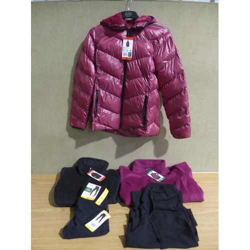 6246 - Quantity of womens clothing to include 32 Degrees heat jackets, a hoodie, leggings etc…various sizes... 