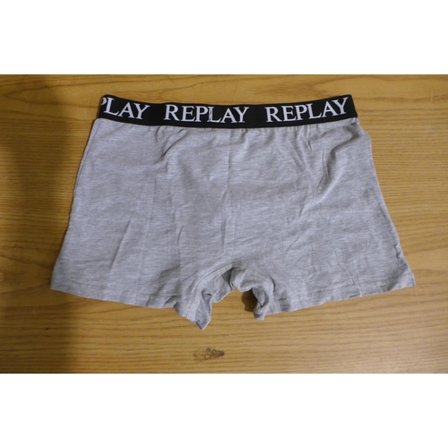 6268C - Quantity of Replay Underwear various sizes and colours (325-85758) *This lot is subject to VAT