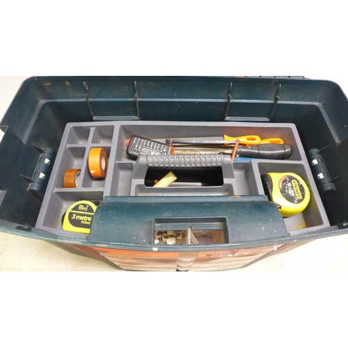 5022 - A Zag tool box with a quantity of hand tools including screwdriver set, Stanley knives, pliers, wire... 