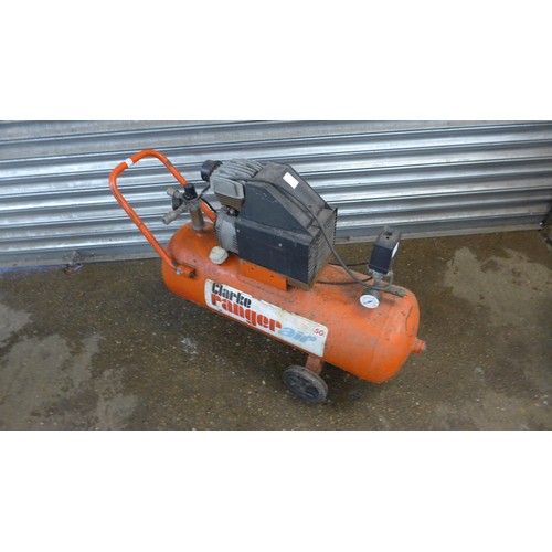 5239 - A Clarke Ranger Air 50 litre compressor