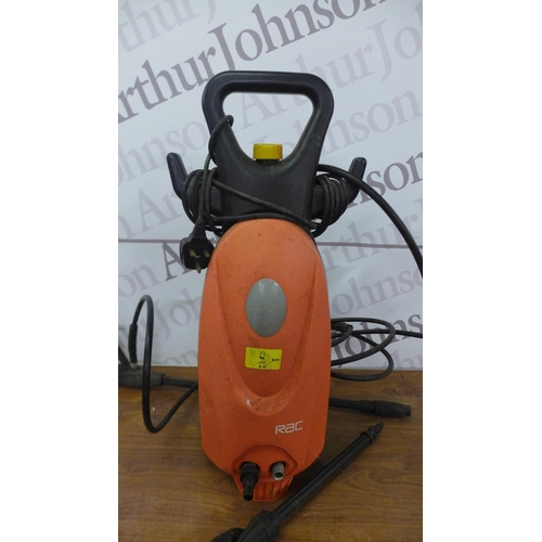 5256 - An RAC pressure washer with hose and lance