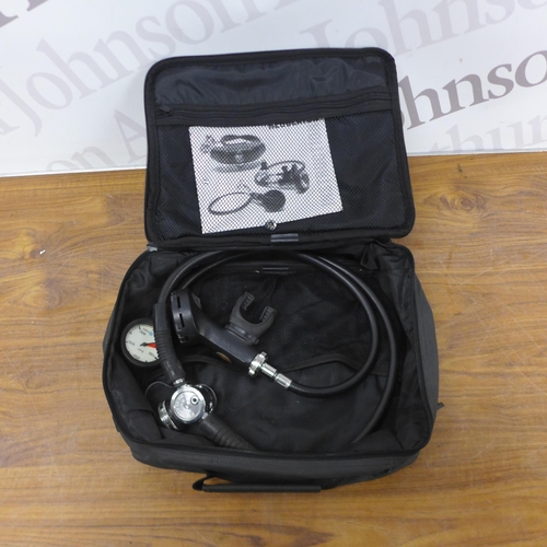 5267 - A Poseidon Scuba diving regulator and gauge in carry case